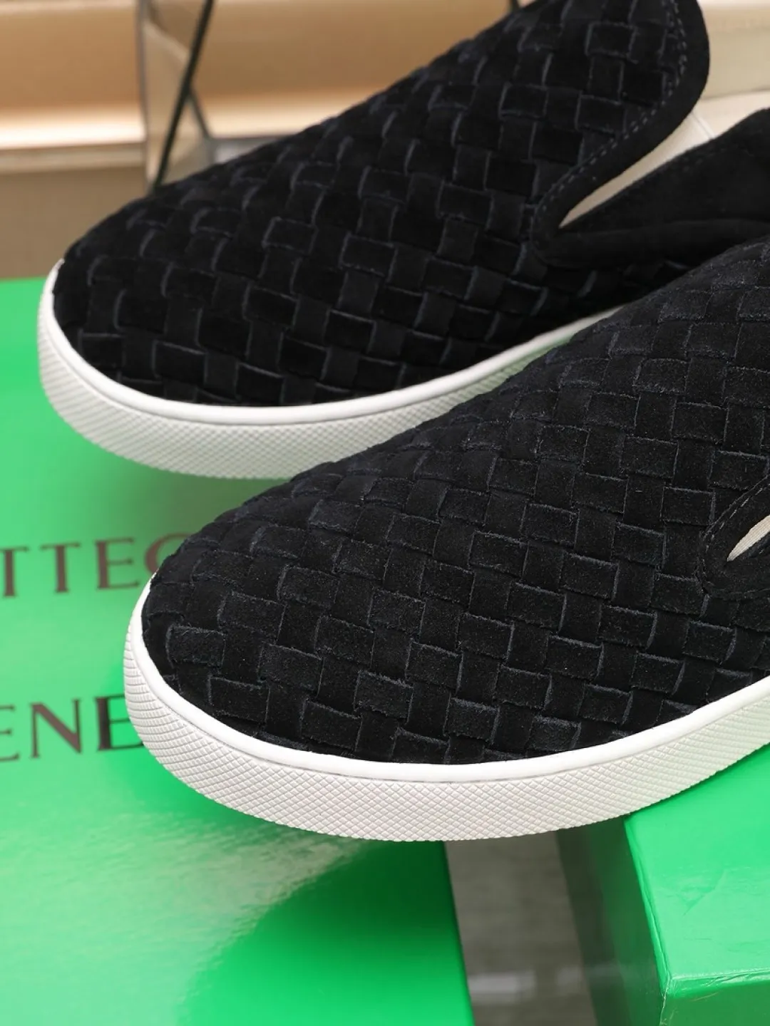 Men's men's shoes 💰Men's shoes 💰440💰🔥[BV] series of top purchasing agents 🔍Imported first-layer cowhide woven surface, cowhide foot pads lining environmentally friendly ♻️Does not fade, 💪Sole: Rubber combination original factory special original outsole ⚠Original and single goods 🔍🔍You can come in and out at will, welcome to compare ⚠Number of sizes: 38-44